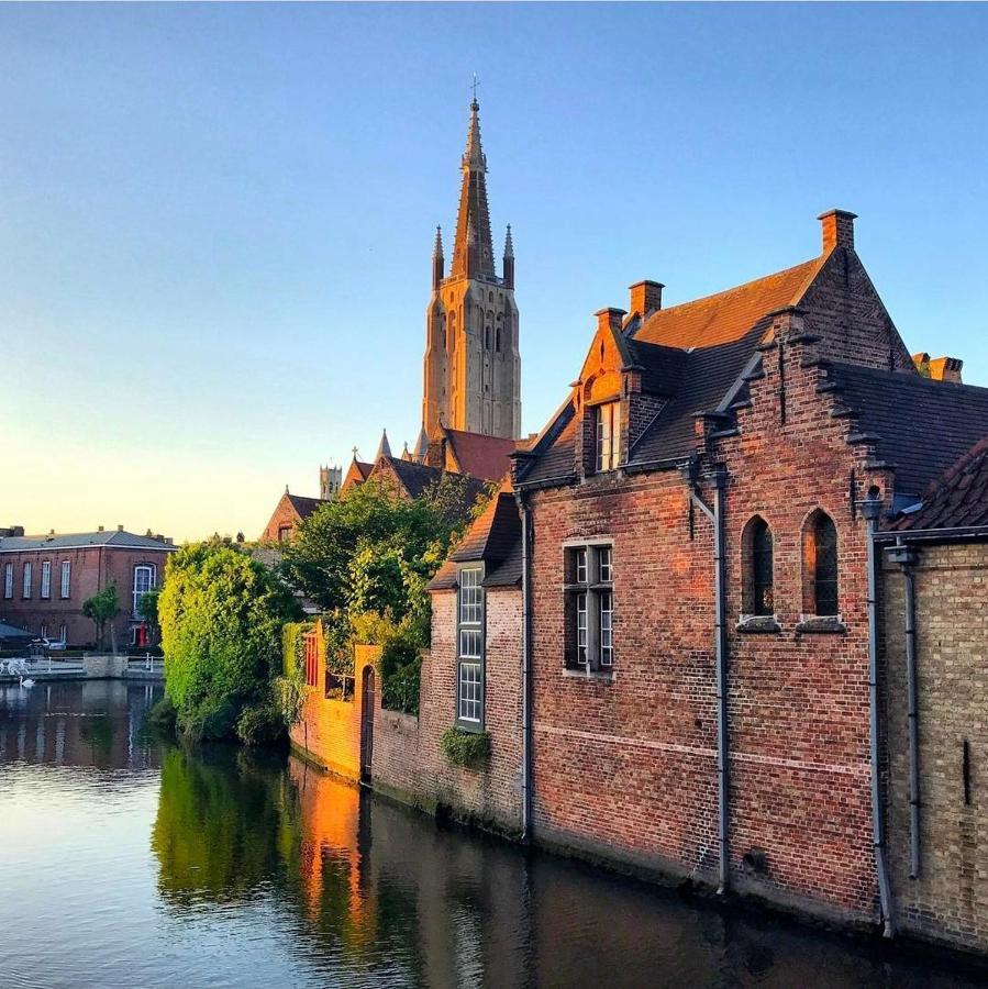 B&B Heart Of Brugge Bagian luar foto